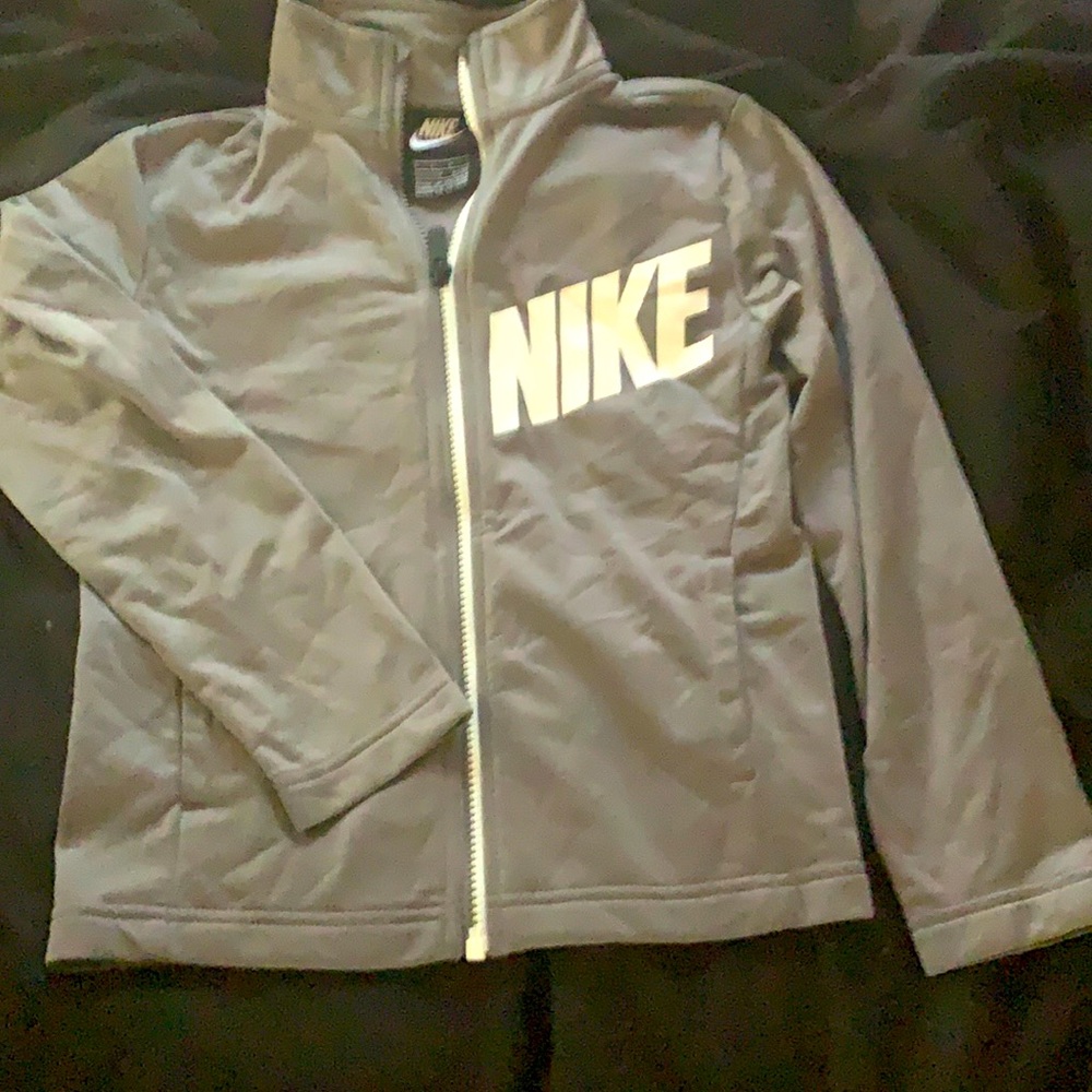Boys zip up